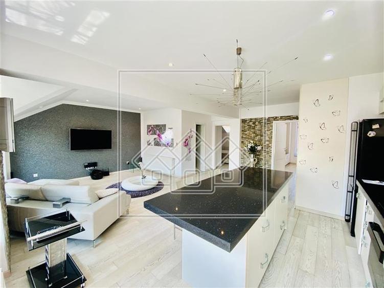 Apartament cu 3 camere decomandat în Arhitecților - Calea Cisnădiei