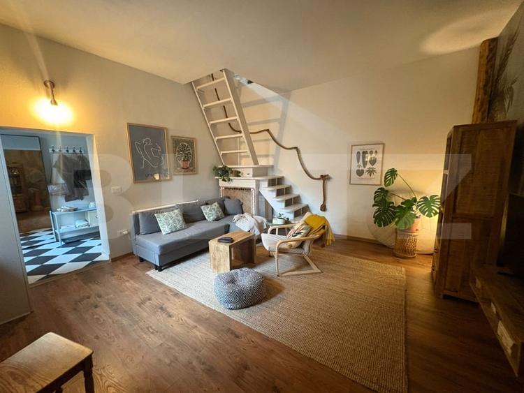 Casa cocheta 60 mp + mansarda, mobilata, zona centrala - 2