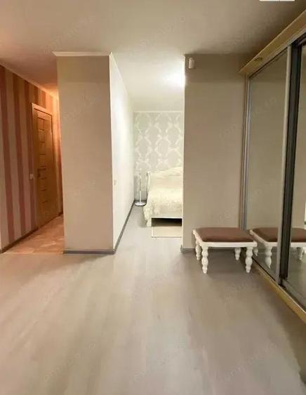 Inchiriez garsoniera Titan - 2