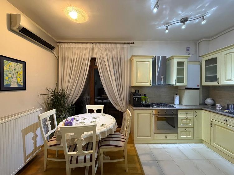 2 camere, Arcul de Triumf / Herăstrău, bloc 2006 - 8