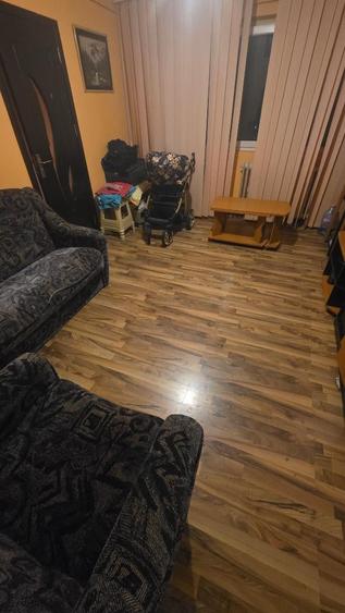 2 camere semidecomandat Zona  KM 4/5 - 2