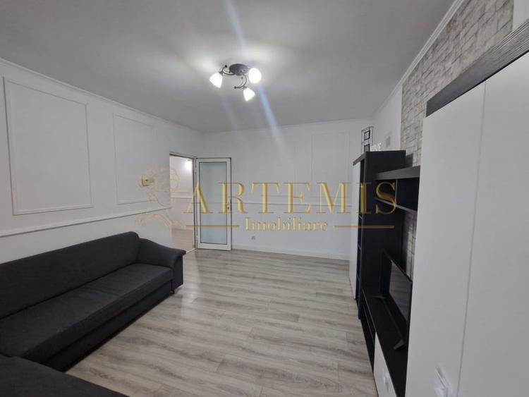 Apartament de 2  camere, decomandat,56 mp., zona Independentei. - 3