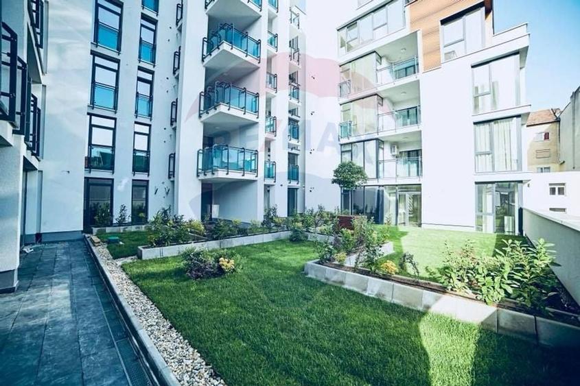 Birou modern 151 mp în Arad Plaza, 2 locuri de parcare - 3