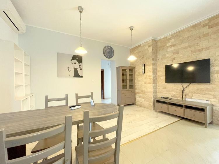 Apartament 3 camere, garaj si boxa - zona Centrala-Prefectura - 16