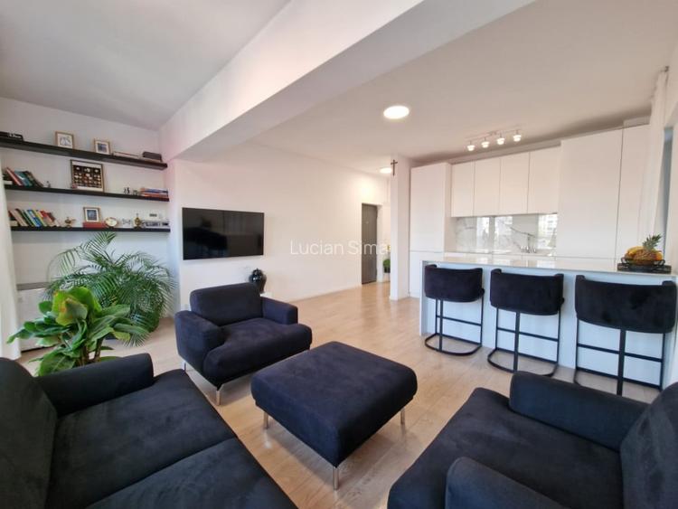 De Vanzare! Apartament tip penthouse cu vedere panoramica