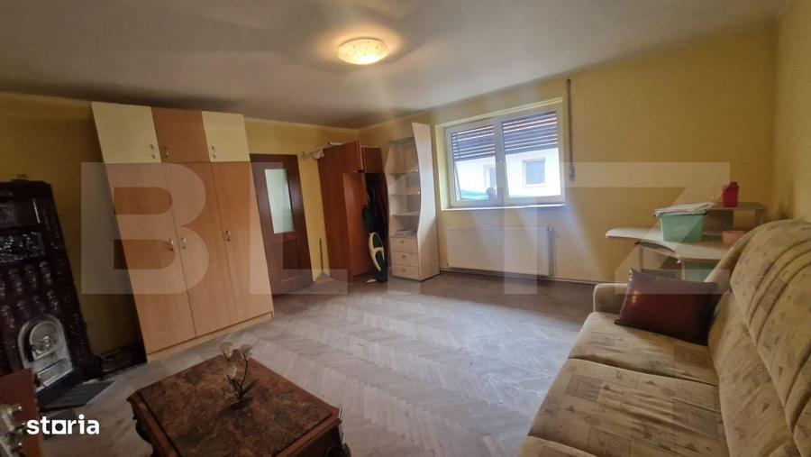 Casă cu 4 camere în Central