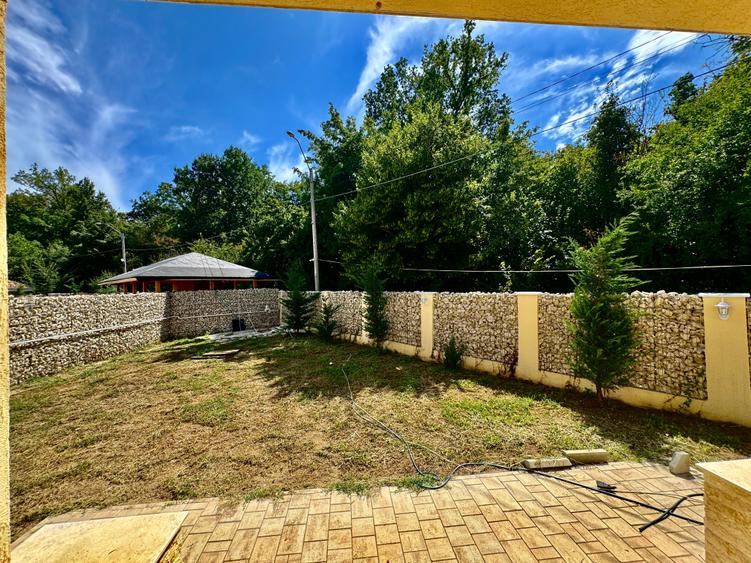 Tunari Central 5 camere  lângă pădure - 2