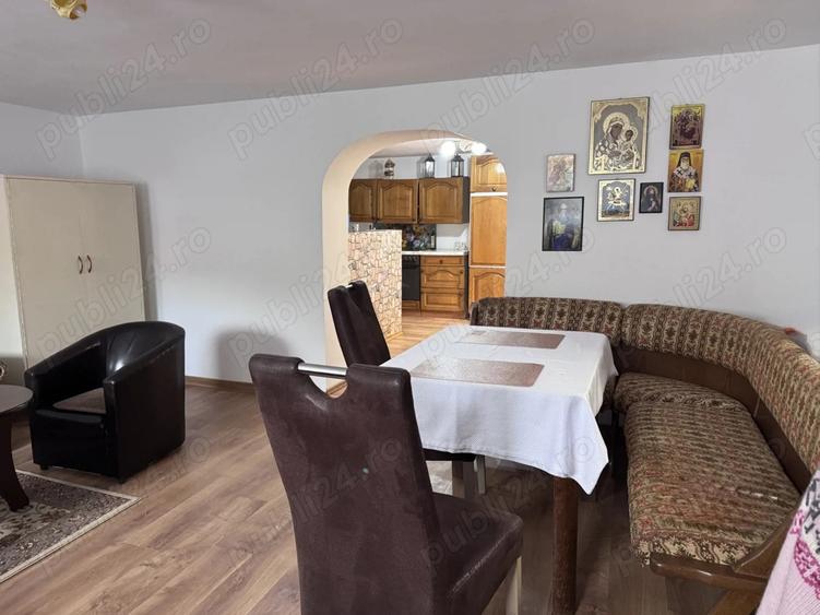Casa de inchiriat in Alma?u Sec - 9
