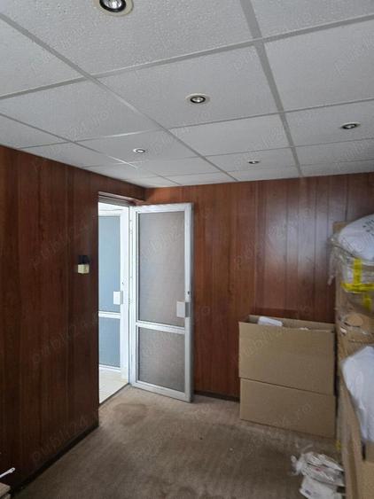 Hale ptr chirie SC total1000 mp , birouri 200 mp, curent capacit.mare , Zona Centura-Metro - 10