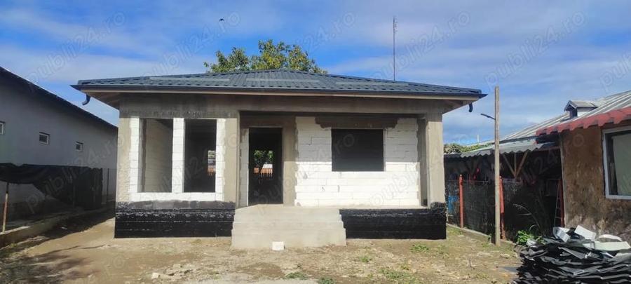 Casa de vanzare la ro?u Strejnic Prahova - 1