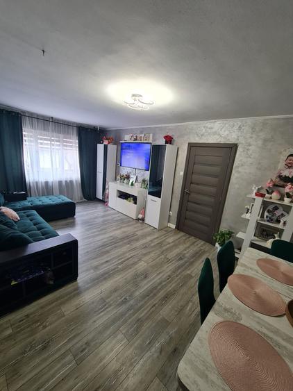 Vand Apartament 2 camere - 10