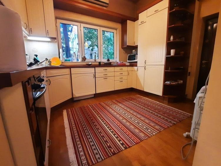 Casa in Cartierul Armenesc - curte individuala - 5