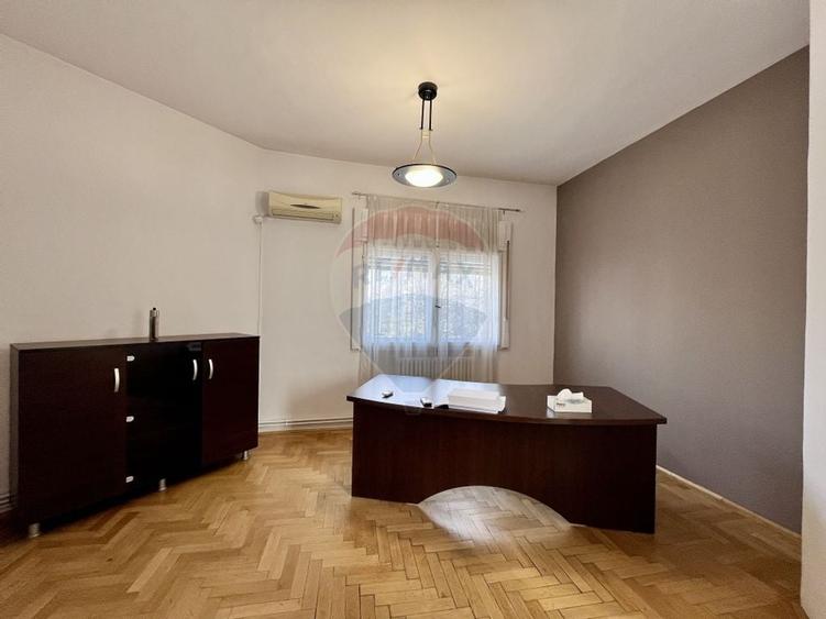 Apartament cu 4 camere nemobilat in P-ta Victoriei langa Orange - 8