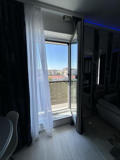 Apartament cu 2 camere decomandat în Exterior Vest