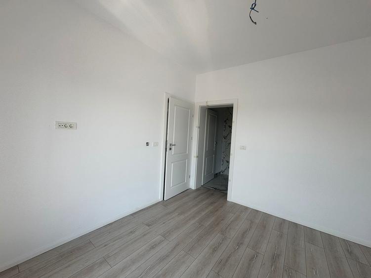 Casa Individuala pe parter in Mosnita, Toate Utilitatile, Drum asfaltat - 12