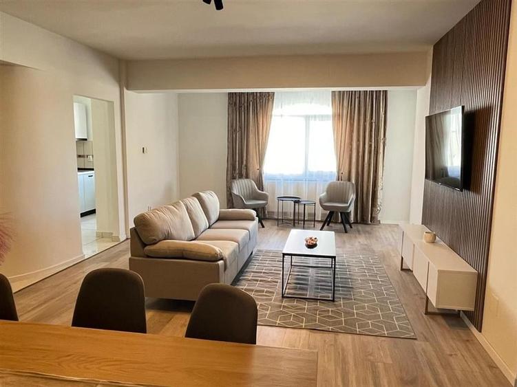 Apartament NOU 3 camere 2 bai balcon si parcare zona centrala - 4