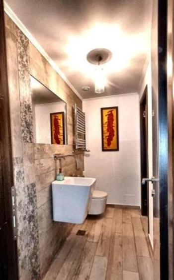 Apartament cu 3 camere, mobilat în 1 Mai