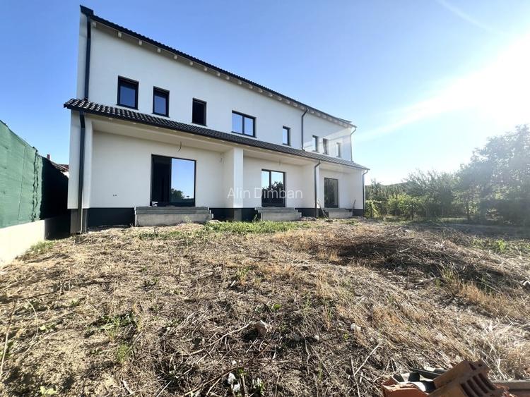 Triplex, 3 camere, 85mp utili, 320mp teren, curent trifazic - Sacalaz