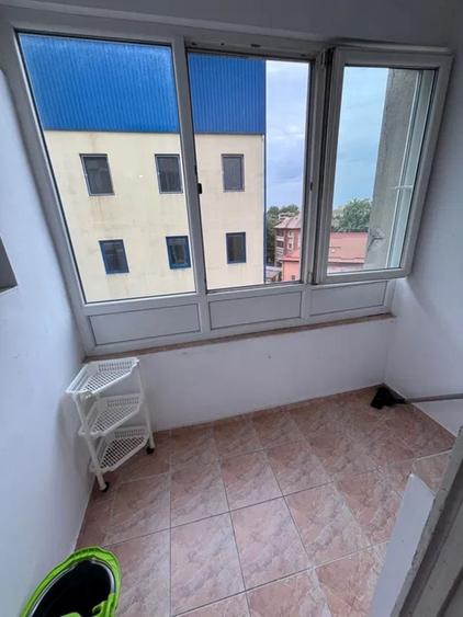 Garsonieră decomandată în Take Ionescu