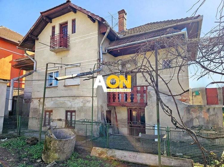 Casa 3 camere, 489 mp teren, acces la 2 strazi, zona ultracentrala