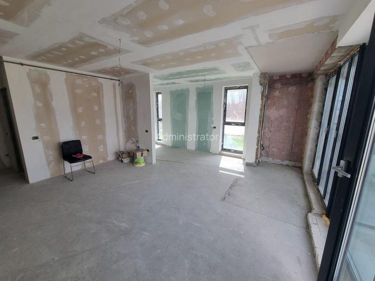 Tomis nord Euromaterna-apartament 3 camere decomandat cu terasa de 33 mp