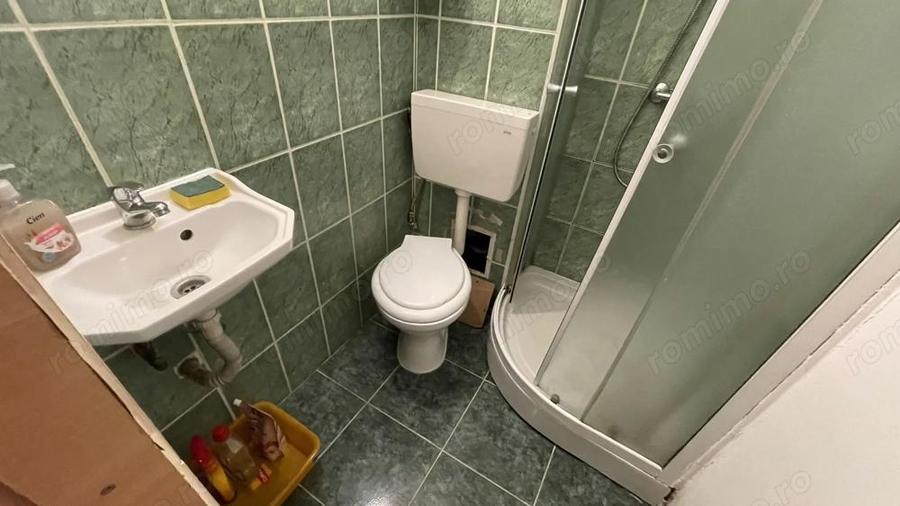 Garsoniera de vanzare-ideala pentru locuit sau investitie - 3