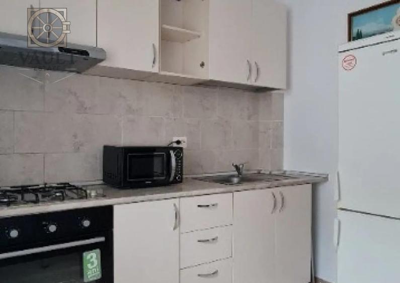 Garsoniera Trapezului - 7 minute metrou 1 Decembrie - 5