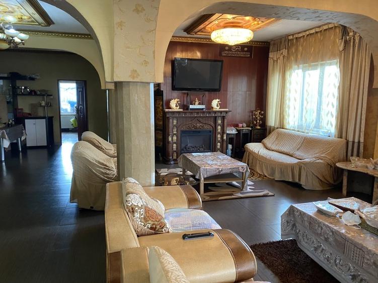 Afumati, Vila 8 camere P+2E - 2