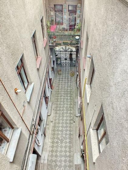 Imobil Piata Sfatului - 15