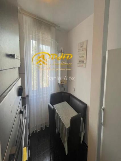 Apartament spatios, 3 camere, D, PODU ROS