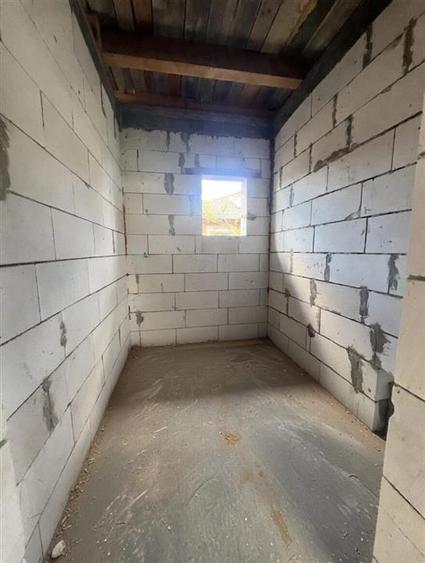 Casă cu 4 camere cu Teren 487 Mp în Sântandrei