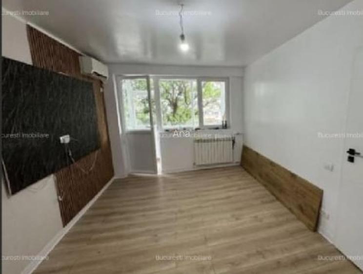 Stefan cel Mare metrou,bl.reabilitat,4/9,balcon mare,