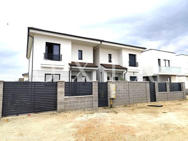 AX1143 Chisoda, 1/2 Duplex Unit Prin Camera Tehnica - 1