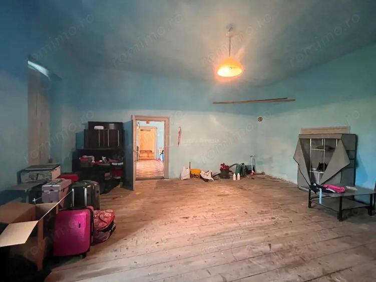 Sacu, Casa 426 Mp. Construiti, 6.500 Mp. Teren - 3