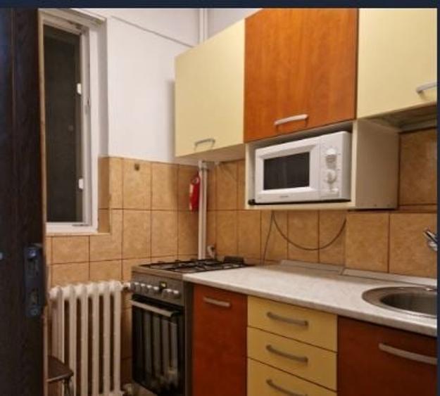 Garsoniera,Colentina,Masina de Paine,bl.reabilitat,et.3/10,Amenajata,mobilata - 8