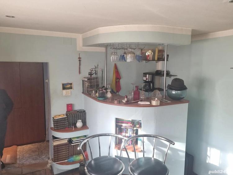 Casa 3 camere +dependinte de vanzare-zona Bratianu( 2 cocosi)-Pozitie excelenta! Teren=199 mp. - 2