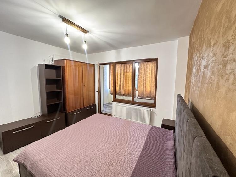 Apartament 3 camere decomandat - 1 Mai Insula, langa Facultatea de Medicina - 11