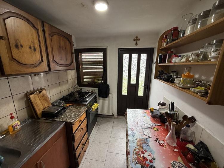 Casă corp C1 84mp + casă corp C2 51mp+garaj+ grădină și teren 889mp - 10