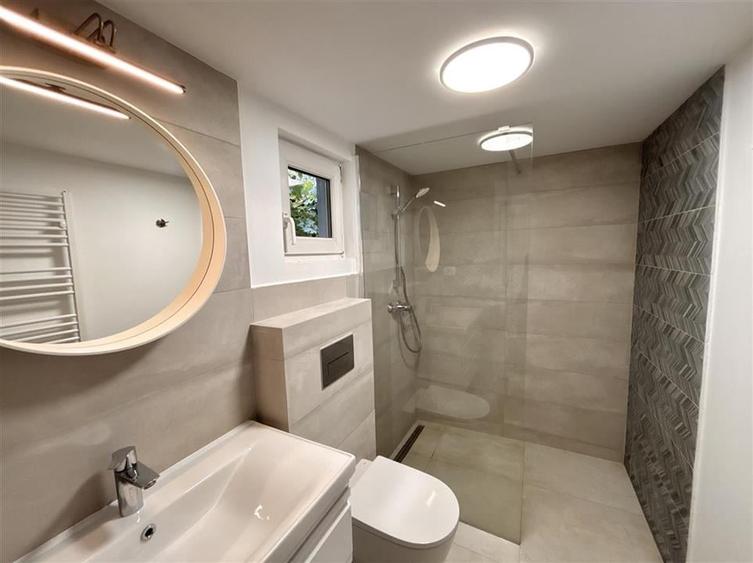 Casa 5 camere | Curte | Renovata 2025 | Codrul Cosminului - 12