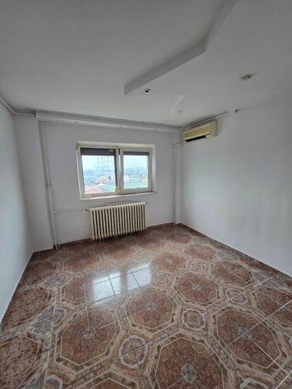 Apartament de vânzare, 2 camere, decomandat, cu vedere panoramică. - 8