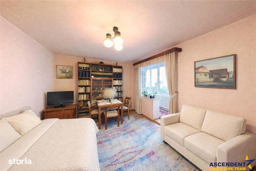 Tur 3D! Apartment cu 2 camere, decomandat, balcon, 7 Noiembrie, Targu - 1