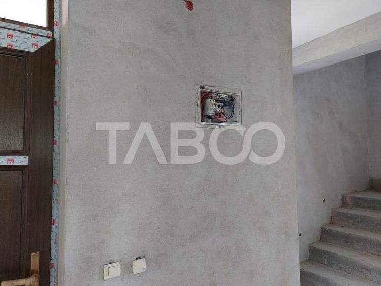 Casa individuala 5 camere cu teren 2000 mp Sura Mare Hamba Sibiu - 21