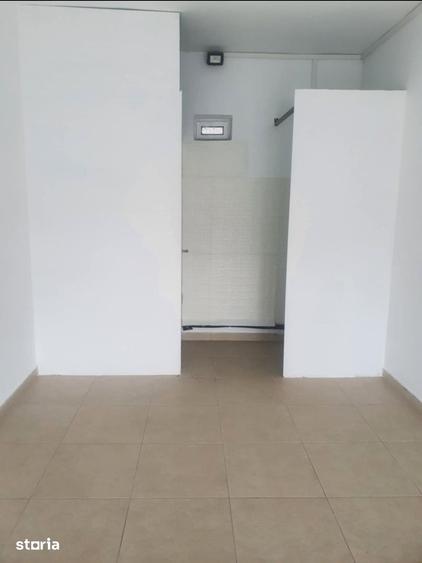 Spațiu comercial, de 24 mp, în Central