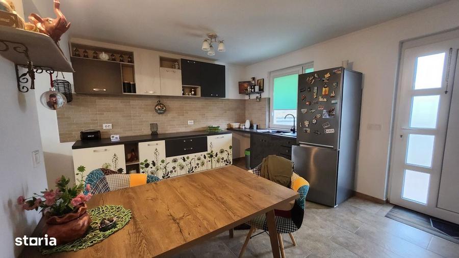 Casa 3 camere,2 bai, 1 garaj,100 mp,315 mp teren,0% comision - 1