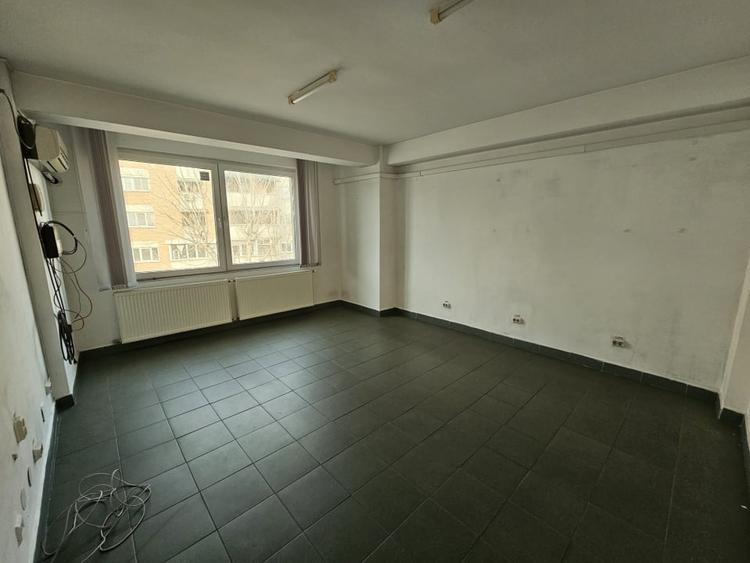 Spatiu comercial, 495 mp utili, zona Centrala - 12