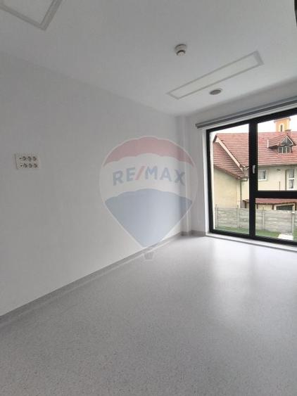 Spatiu comercial de vanzare - 42