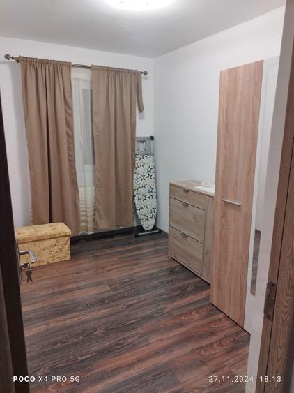 Inchiriez apartament 3 camera in Roman zona Piata Mica - 3