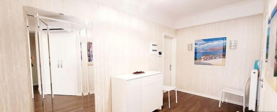 3 camere in zona Spitalului Judetean 3 camere in zona Spitalului Judetean