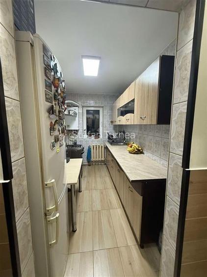 Apartament cu 3 camere semidecomandat în Baza 3 Apartament cu 3 camere semidecomandat în Baza 3