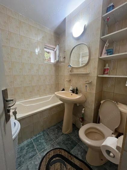 Vand apartament 3 camere spa?ios in Slanic Moldova la poala muntelui - 1